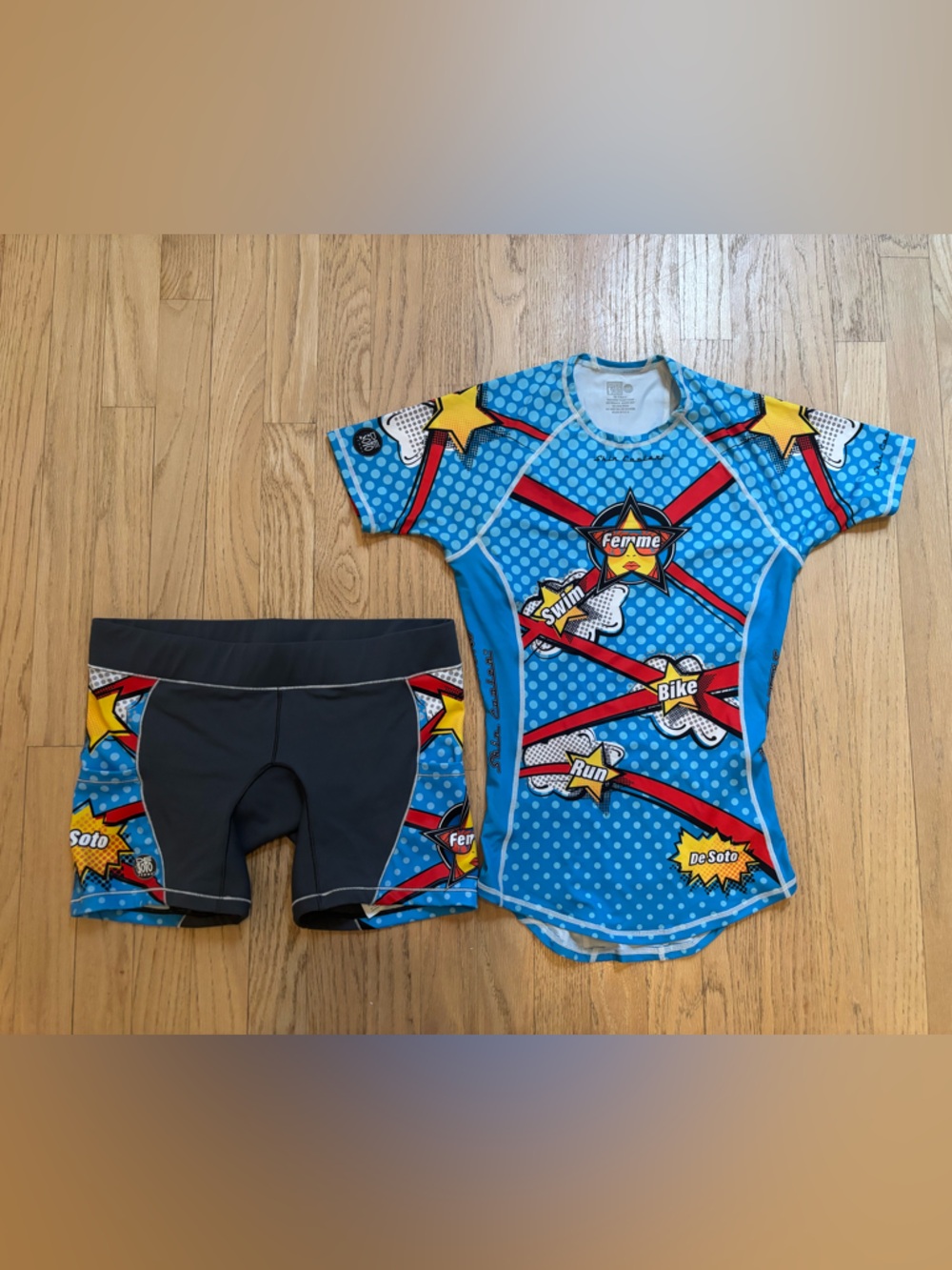 DESOTO Blue & Yellow Femme Triathlon set. Top size M shorts size L